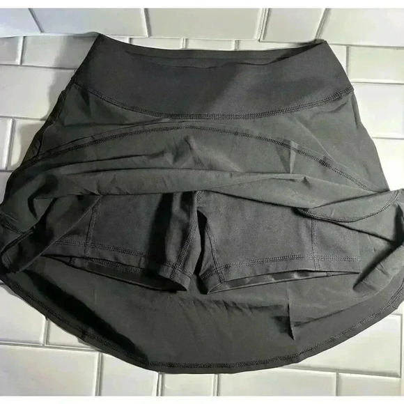 Women's PUMA XS Black Golf Skirt Skort Shorts - Picture 2 of 7